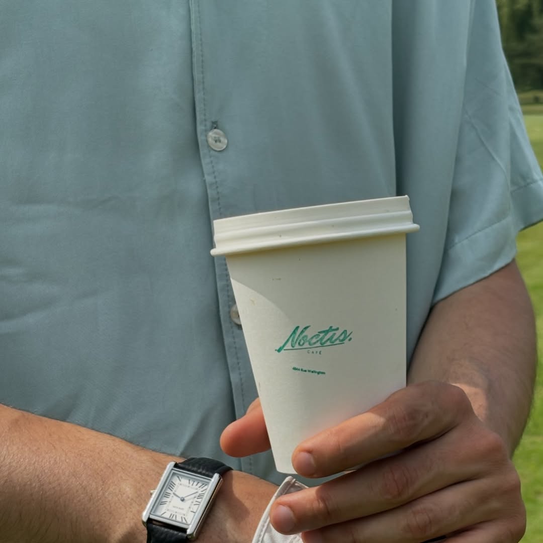 Devanture du Noctis Café à Verdun